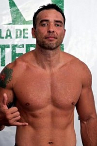 Daniel 'Cao de Briga' Oliveira